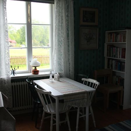 Mora Vandrarhem Och Gaesthem Vinas Ngoại thất bức ảnh