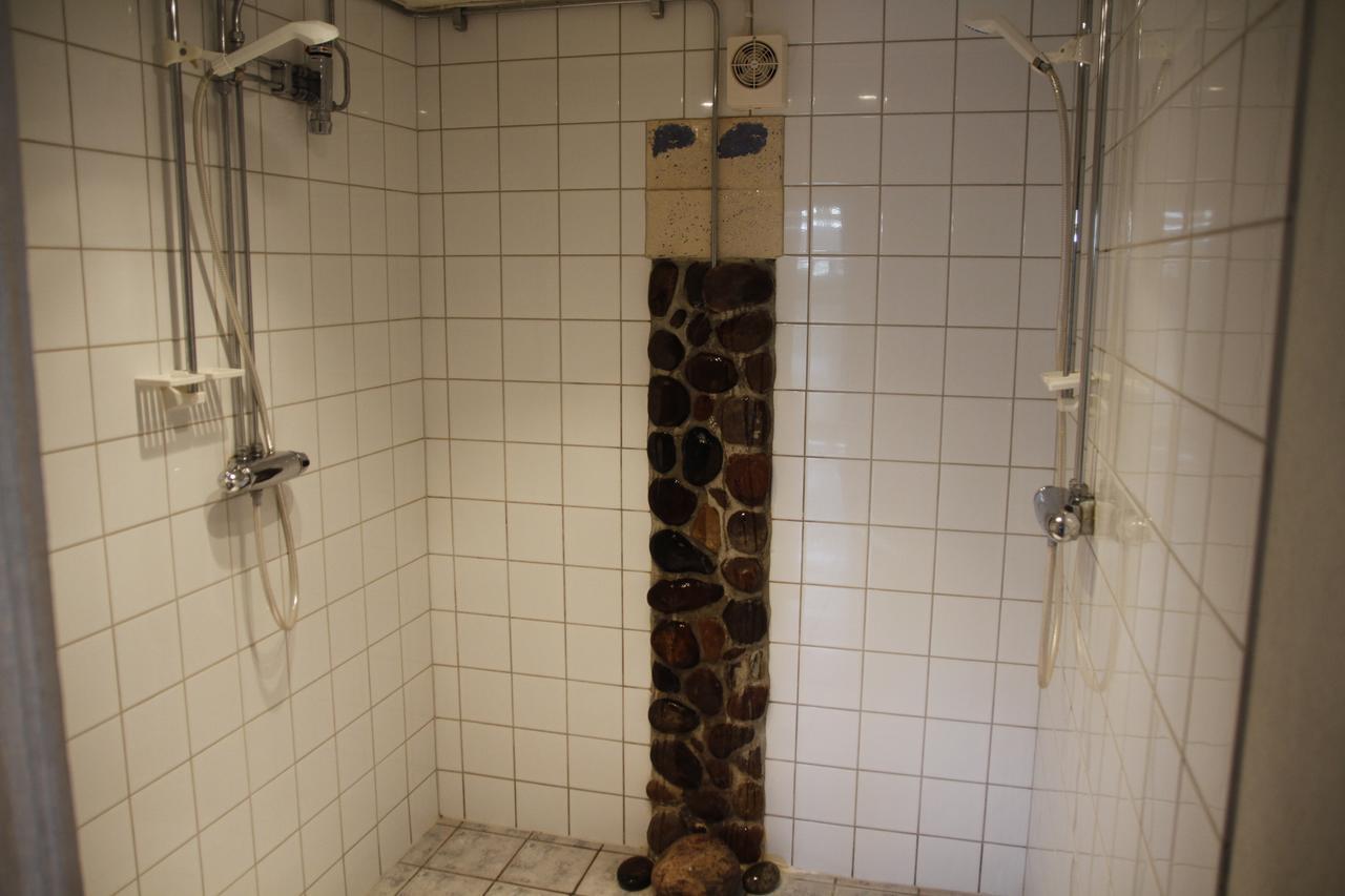 Mora Vandrarhem Och Gaesthem Vinas Ngoại thất bức ảnh
